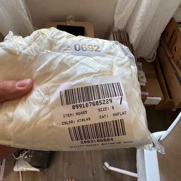 Madewell Silk Utility-Pocket Button-Up Shirt WMNS S Cream Long Sleeve Oversized - Picture 11 of 11